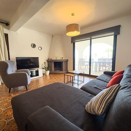 Villa On The Beach Playa Flamenca أوريويلا المظهر الخارجي الصورة